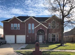 6802 Corinth Dr, Pasadena, TX 77505