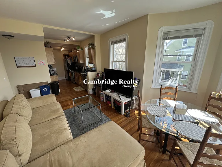 48-50 Lowell St #2T — Photo 6