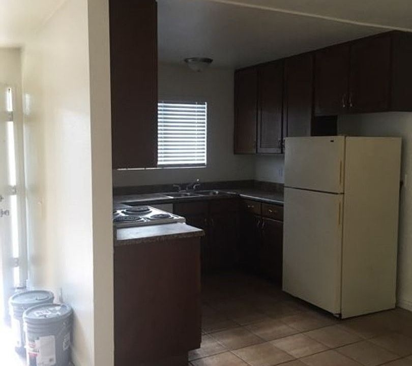 1st image of 9109 Kenwood Dr #3