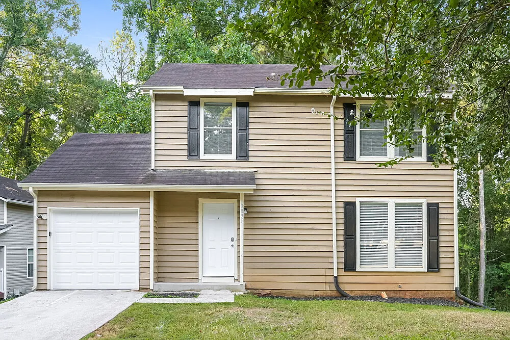 4 bed, 2.5 bath, 1344 sqft, $1,860 — Photo 1