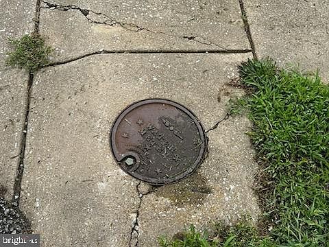 2nd image of 1039 Florida Ave