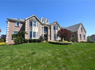 4 Biscayne Way, Monroe Township, NJ 08831