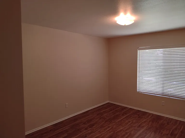 11541 Park Ln — Photo 8
