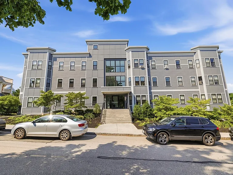 145 Newbury Ave #15 — Photo 1