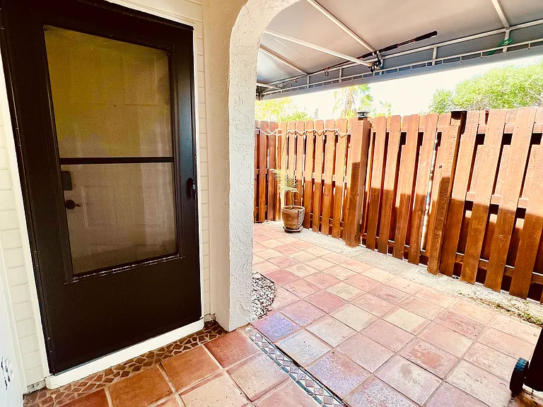 299 Chandler St #D — Photo 32