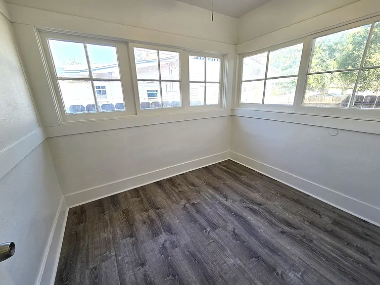 345 W Kanai Ave — Photo 7