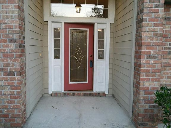 2nd image of 6633 Leslie Oaks Ln