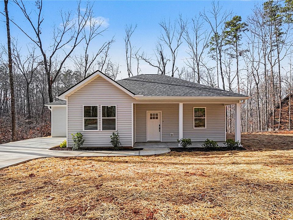 1st image of 152 Quail Hollow Cir