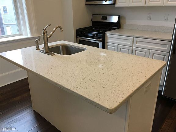 Apt. 3 kitchen counters