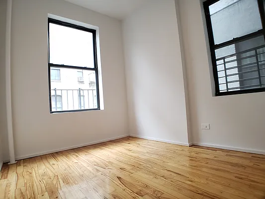 Rented by Keller Williams NYC | media 22