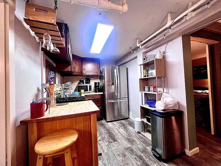 33 Oakland Rd #A — Photo 3
