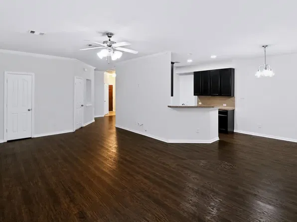 11521 Champions Green Dr, Houston, TX 77066