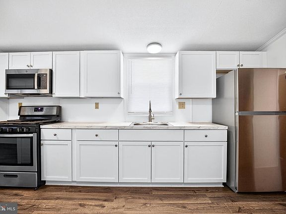 4th image of 333 Delta Rd