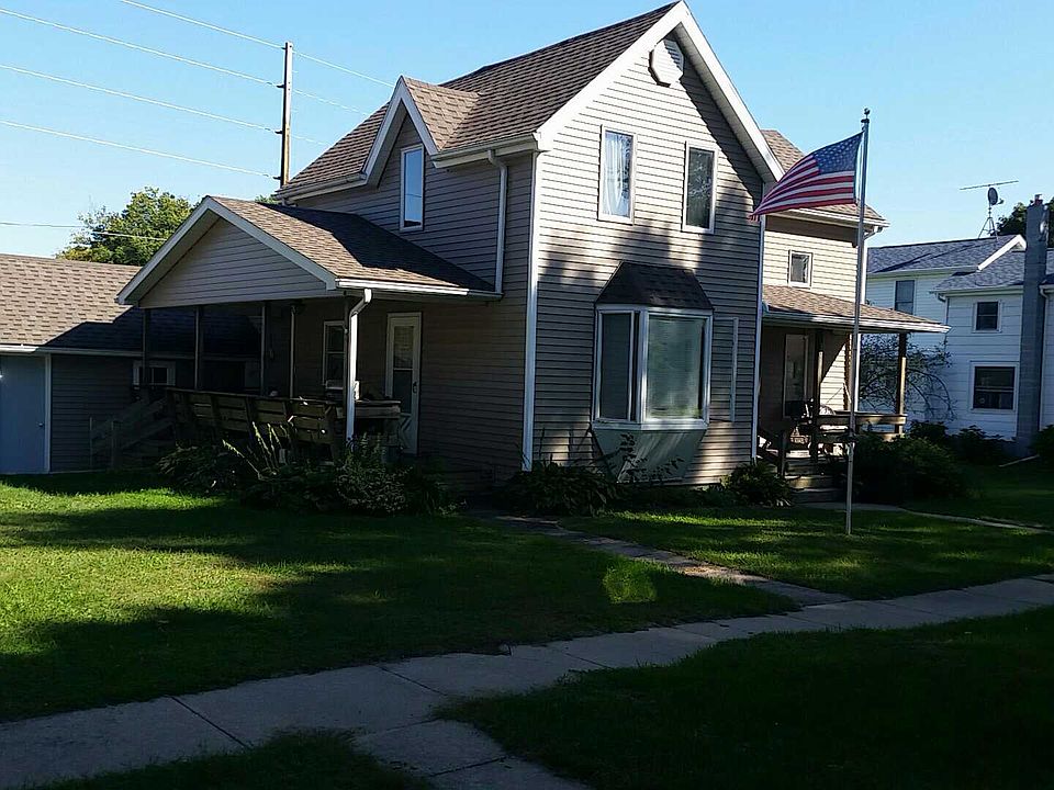 1st image of 301 S Linden St