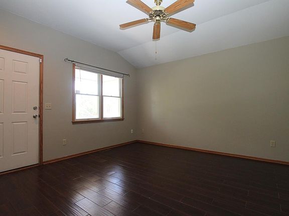 Ceiling fan for ventilation