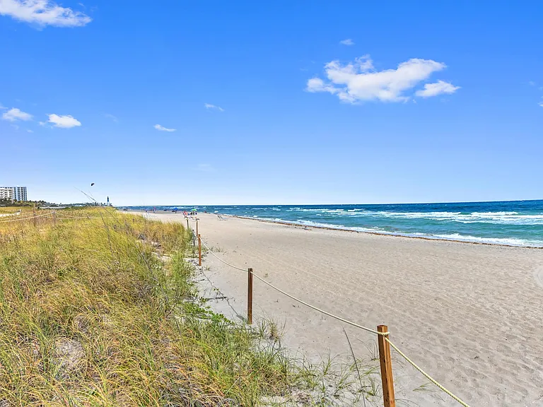 710 N Ocean Blvd #710 — Photo 41