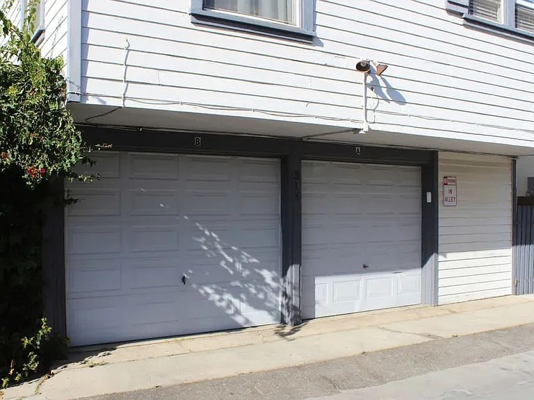 E Bay Ave — Photo 20
