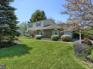 733 Florence Cir, Mechanicsburg, PA 17050