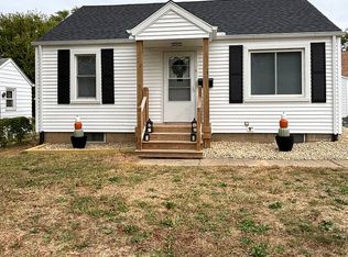 808 S Stewart St, Creve Coeur, IL 61610