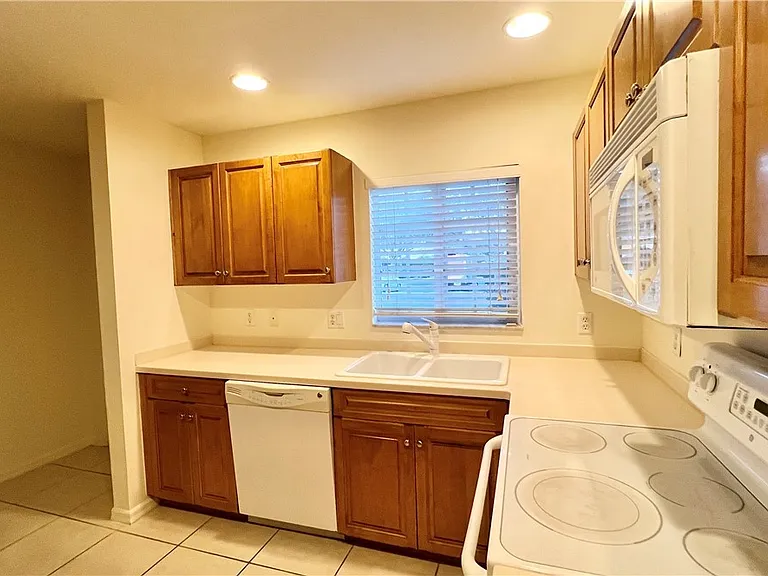 9440 Ivy Brook Run #507 — Photo 4