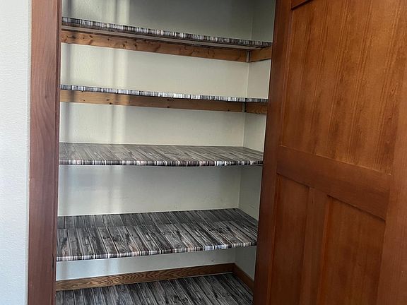 2nd image of 112 Parkway Ave #3