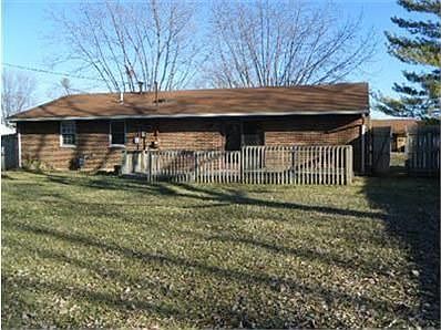 2nd image of 7125 Castlecrest Dr