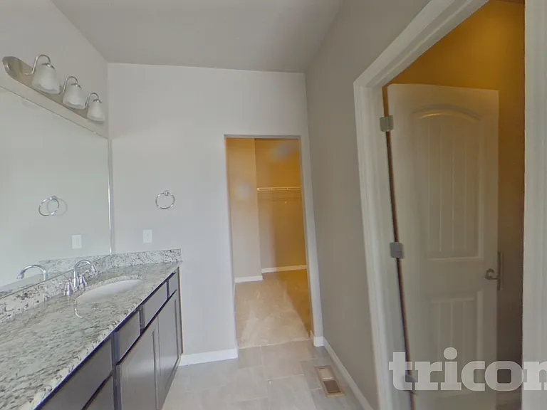 1804 Ruddlesway Dr — Photo 8