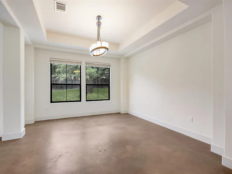 18400 Lakepoint Cv — Photo 7