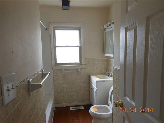 4th image of 441 Mary Ln