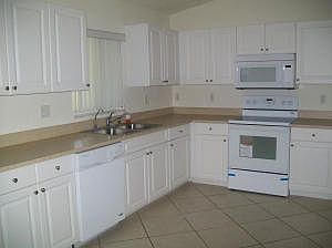 5th image of 1325 SE Proctor Ln