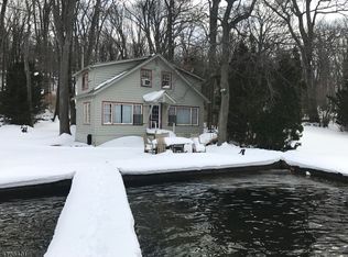 23 King Rd, Landing, NJ 07850