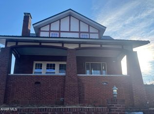 1001 Bloomfield St, Roaring Spring, PA 16673