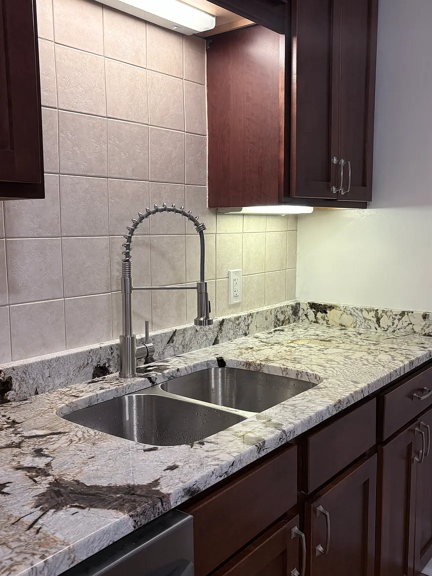 2061 Wascana Ave photo 1