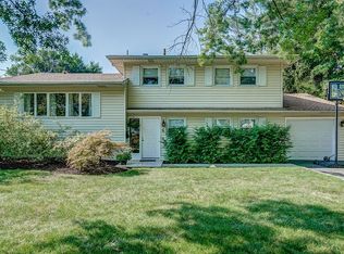 6 Hemlock Ter, Springfield, NJ 07081