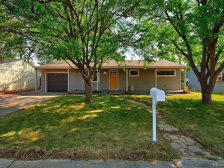 39 Otowi Dr — Photo 1