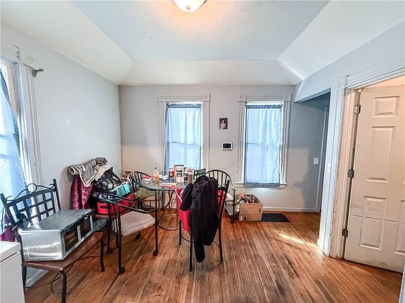 2nd image of 292 Child St