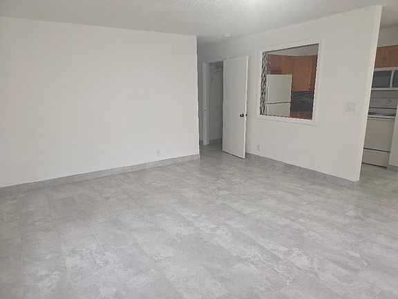 3rd image of 3640 NE 1st Ave #3