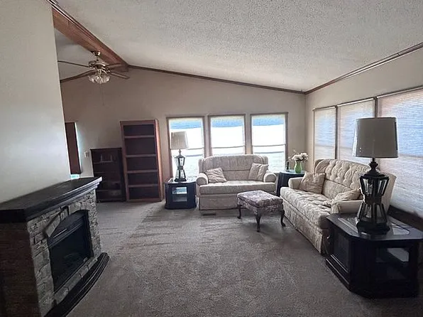 15033 Atlas Ct #6, Omaha, NE 68137