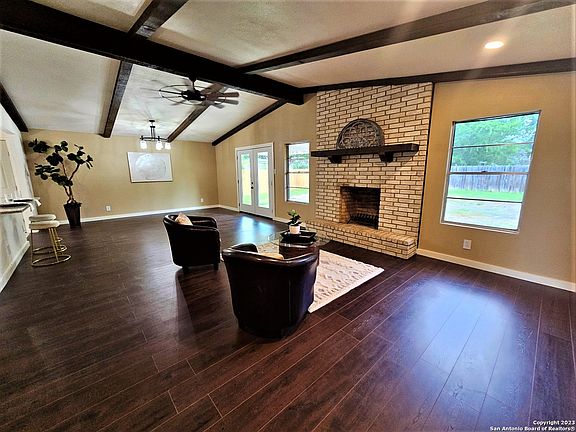 4th image of 1646 WILLOW LN