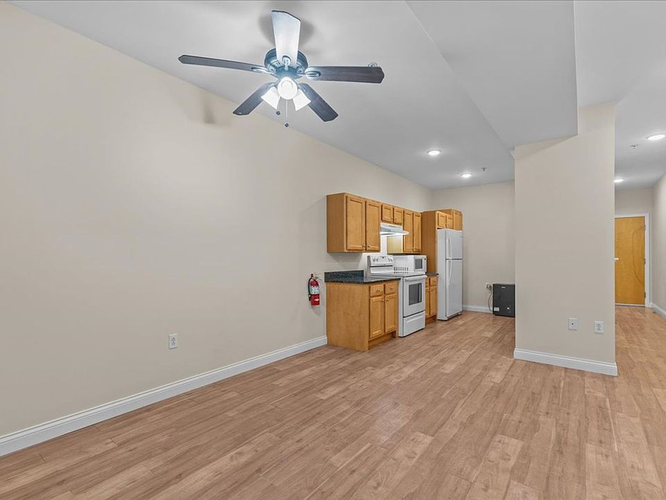 1st image of 50 Barrett St APT 7