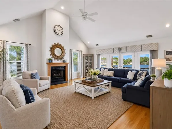 5836 Woodstock Point, Virginia Beach, VA 23464