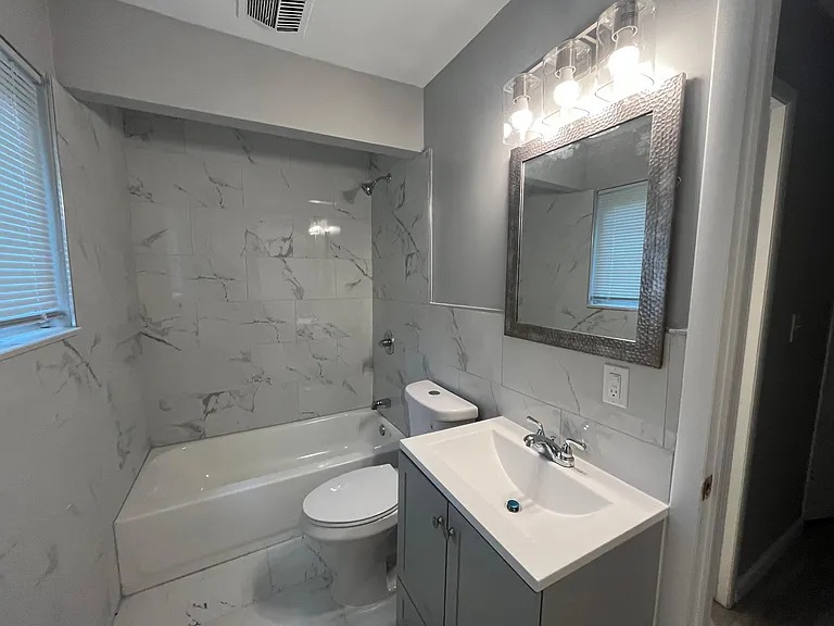 2571 Empire Dr — Photo 7