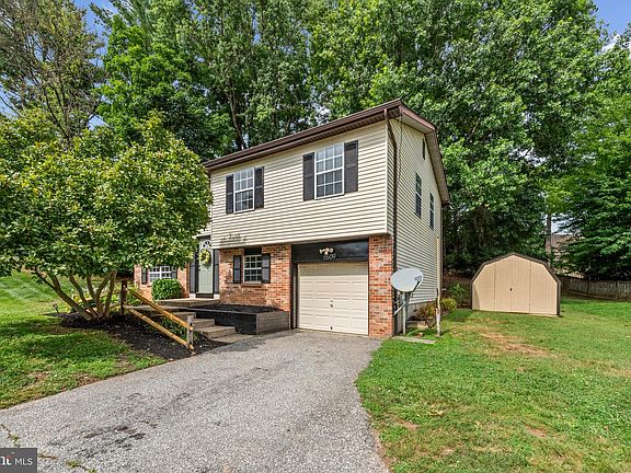 3rd image of 6509 W Hemlock Dr