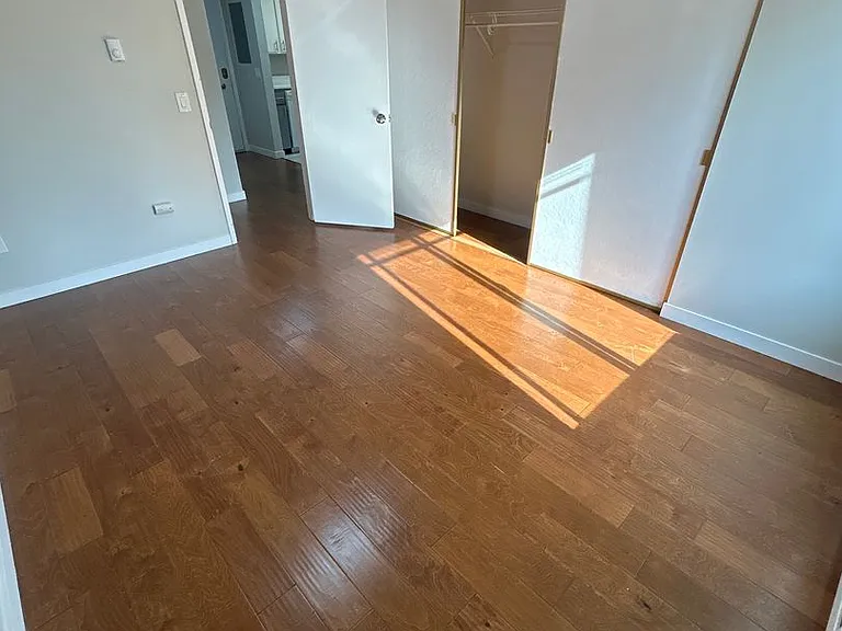 9100 Roosevelt Apartments — Photo 12