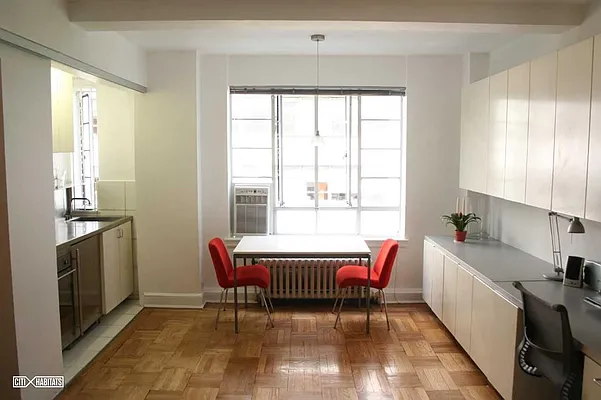 Rented by Citi Habitats | media 12