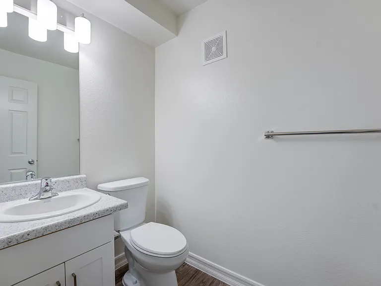 Howard Gilmore Terrace - Military Housing — Photo 16