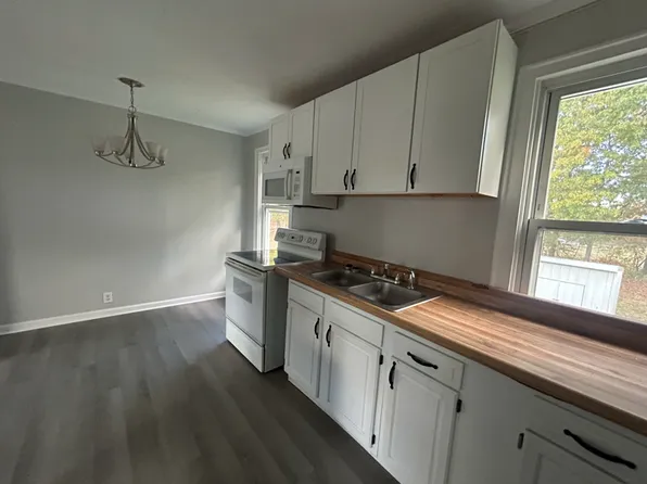 56 Knous Ln, Stuarts Draft, VA 24477