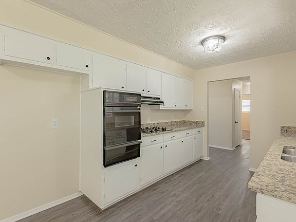 3rd image of 4001 E 37th St