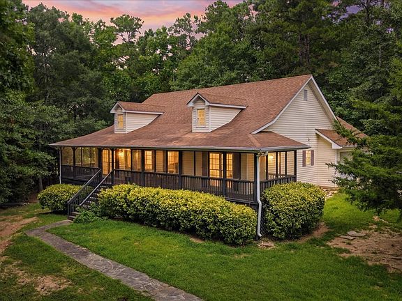 3rd image of 312 Henderson Mill Rd