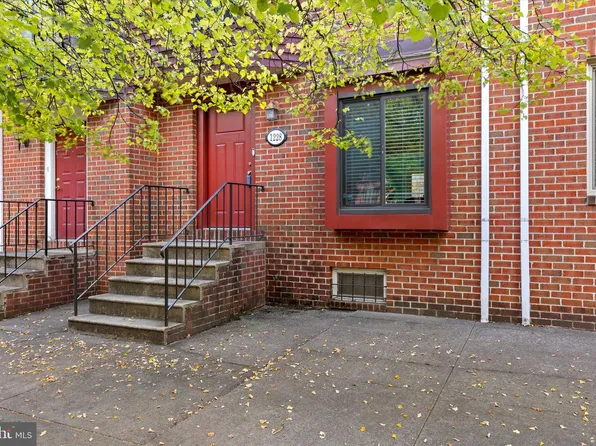 1228 Capital St, Harrisburg, PA 17102